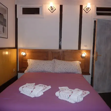 Frühstückspension D'hotes L'enclos Des Jacobins Saint-Girons (Ariege)