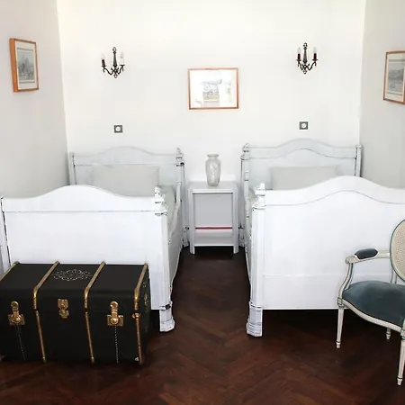 Oda ve Kahvaltı D'hotes L'enclos Des Jacobins 3*